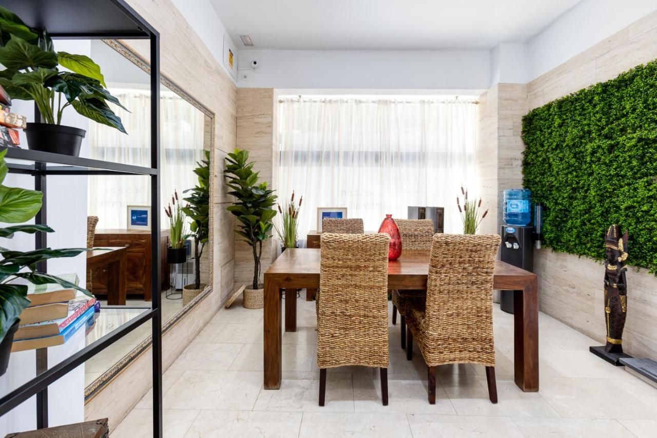 Pinzon Studios & Penthouse Аликанте Екстериор снимка