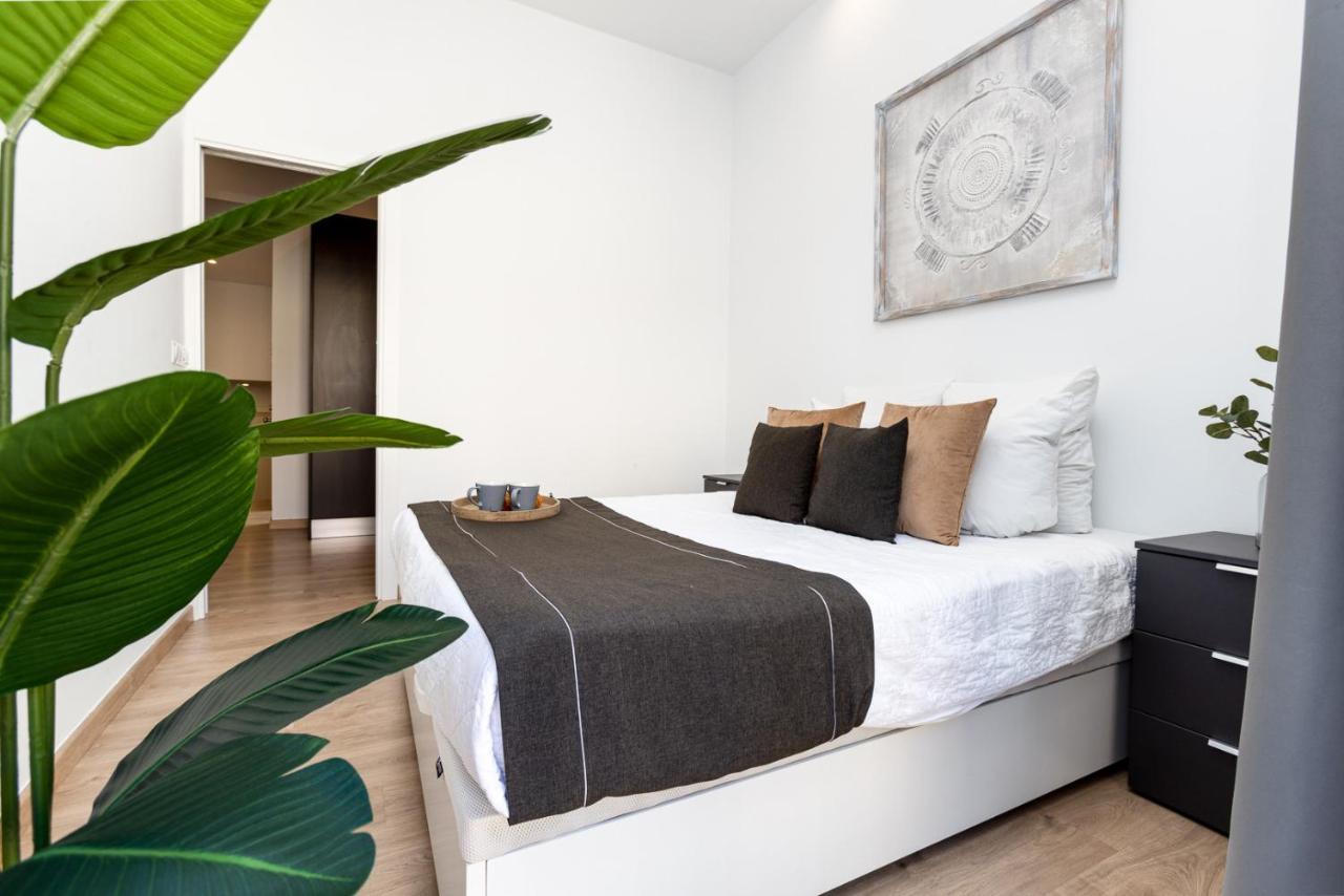 Pinzon Studios & Penthouse Аликанте Екстериор снимка