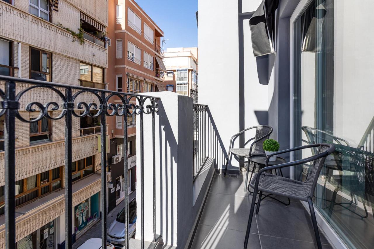 Pinzon Studios & Penthouse Аликанте Екстериор снимка
