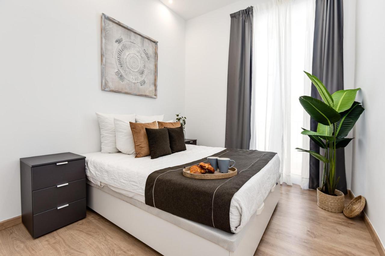 Pinzon Studios & Penthouse Аликанте Екстериор снимка