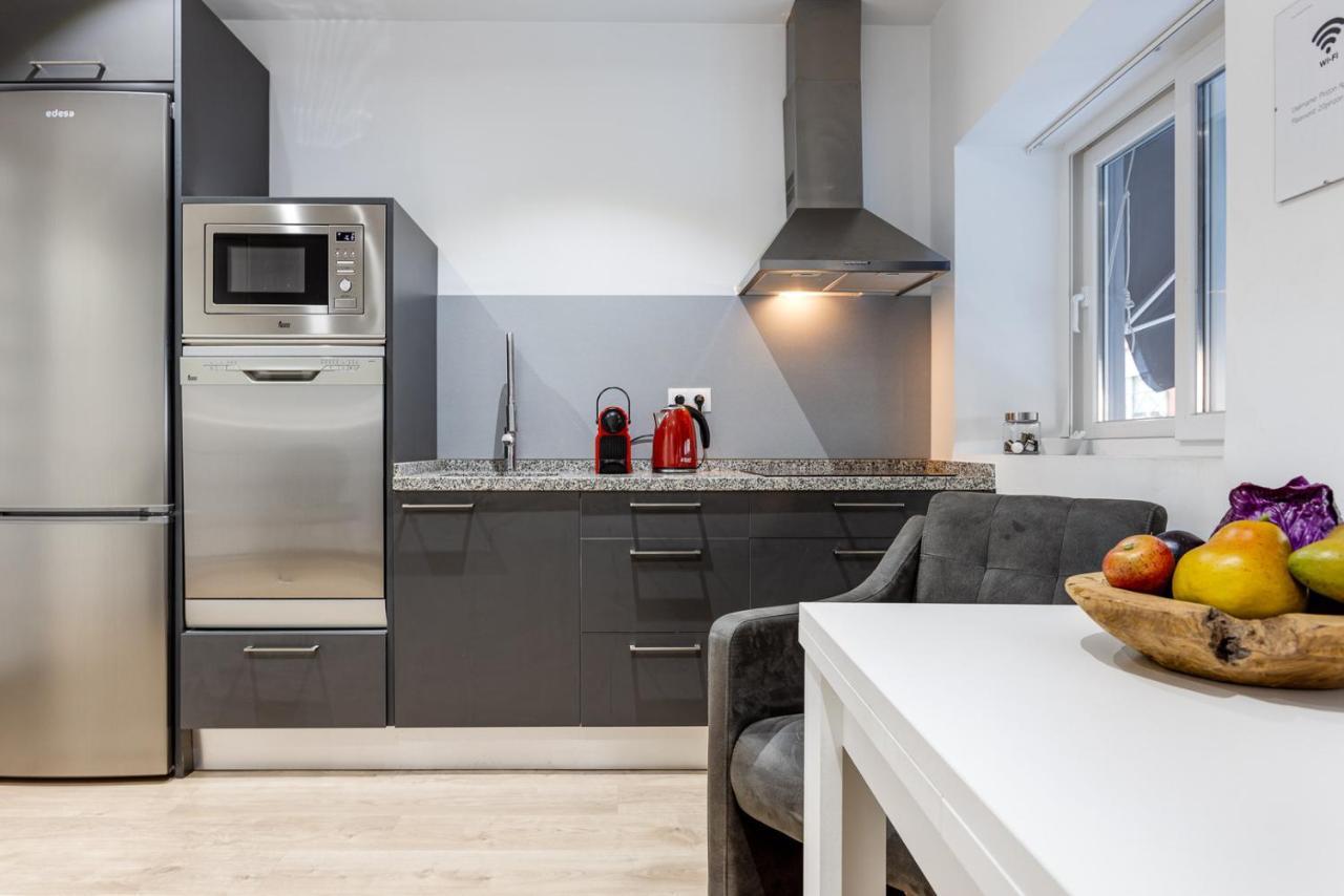 Pinzon Studios & Penthouse Аликанте Екстериор снимка
